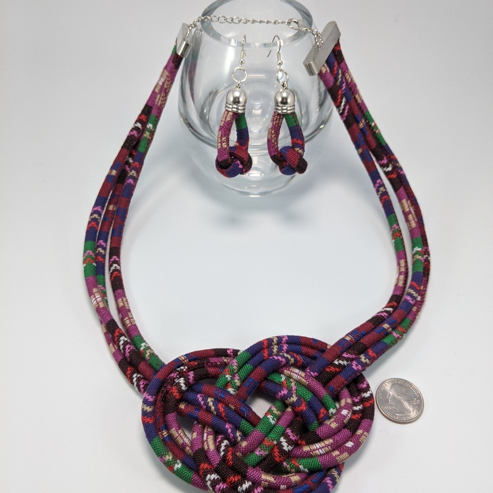 Ethnic Statementent Necklace Mayan Fabric - Picture 7 of 8